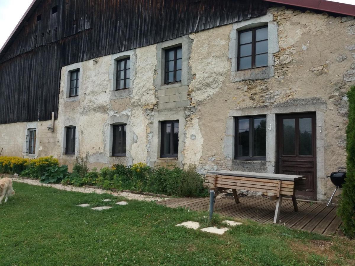 Appartement Meuble Agreable Au Coeur Du Massif Du Jura Malpas ภายนอก รูปภาพ
